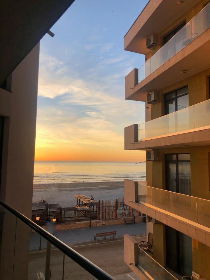 Venetis Sea View Apartment นาโวดาริ ภายนอก รูปภาพ