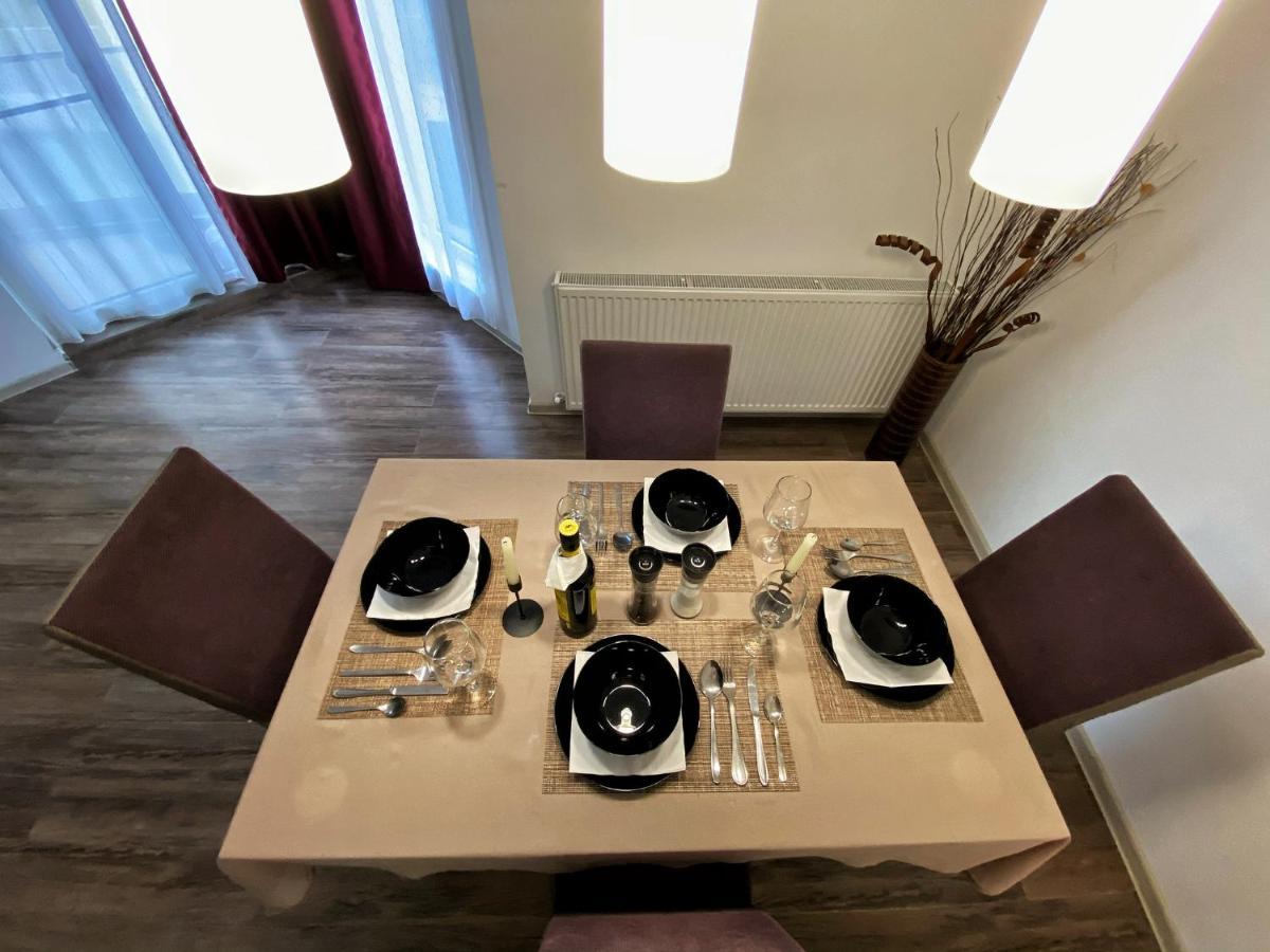 Venetis Sea View Apartment นาโวดาริ ภายนอก รูปภาพ