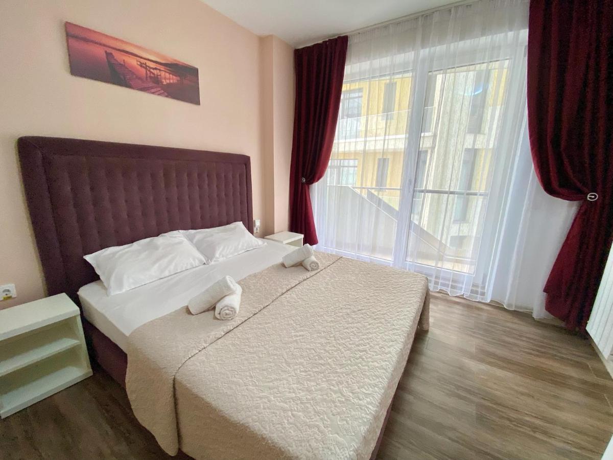 Venetis Sea View Apartment นาโวดาริ ภายนอก รูปภาพ