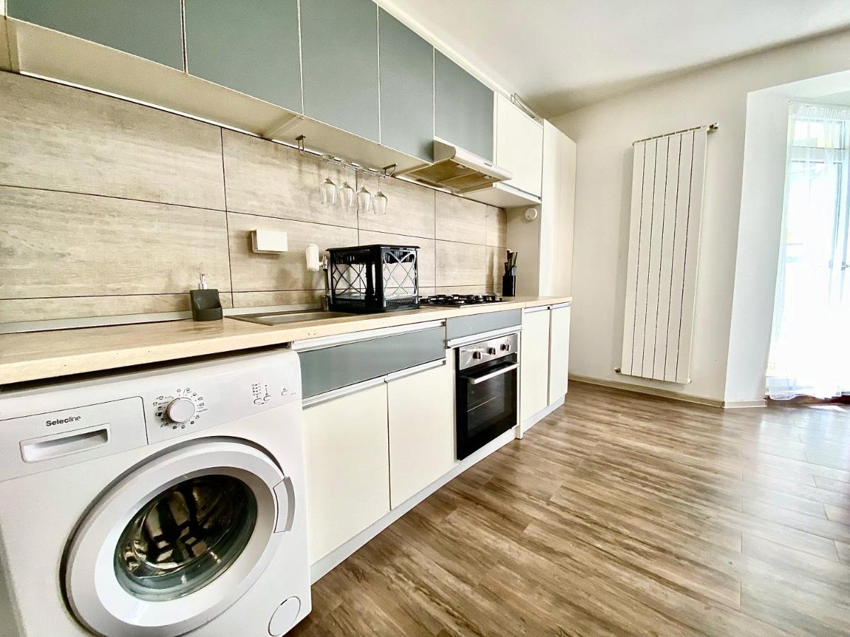Venetis Sea View Apartment นาโวดาริ ภายนอก รูปภาพ