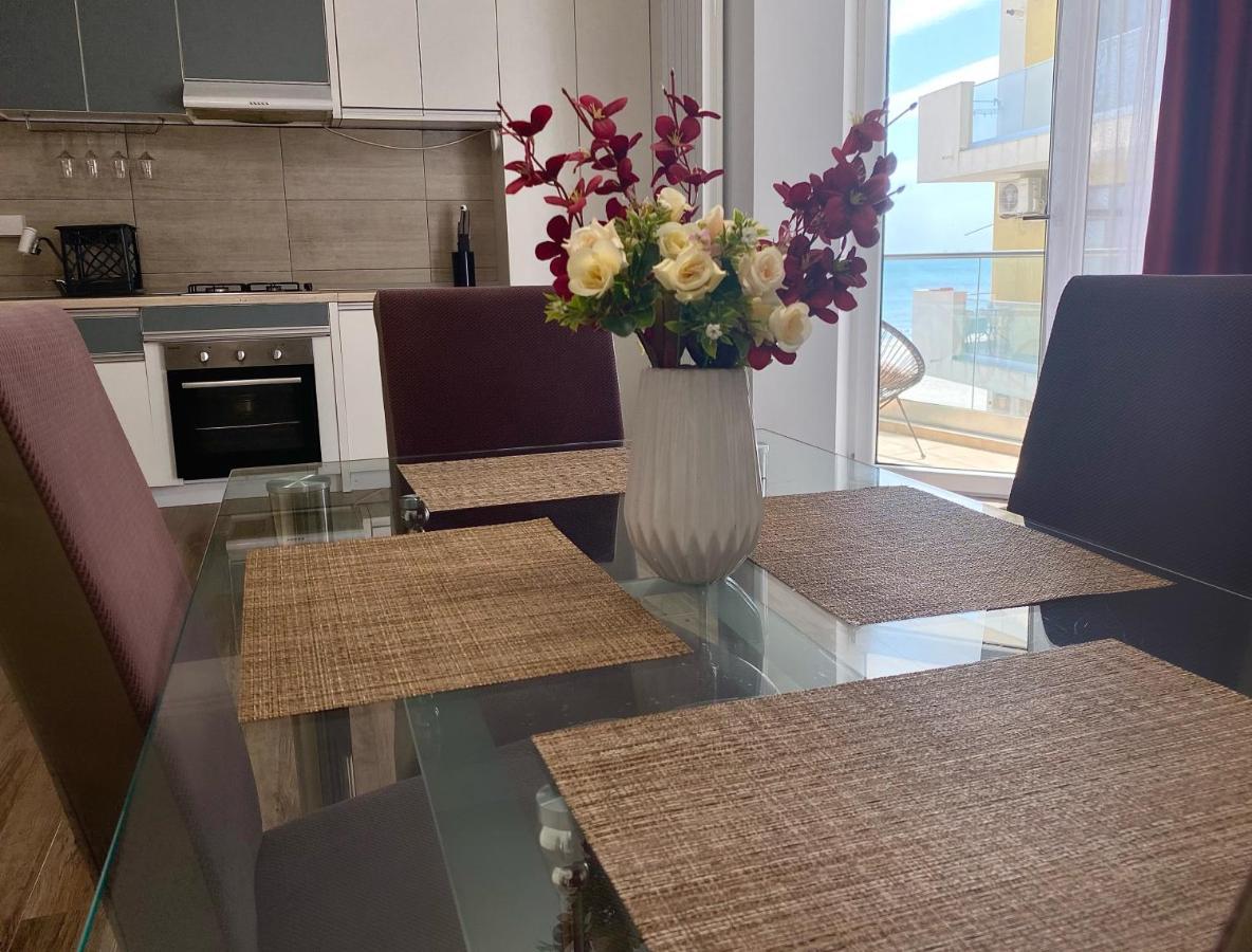 Venetis Sea View Apartment นาโวดาริ ภายนอก รูปภาพ