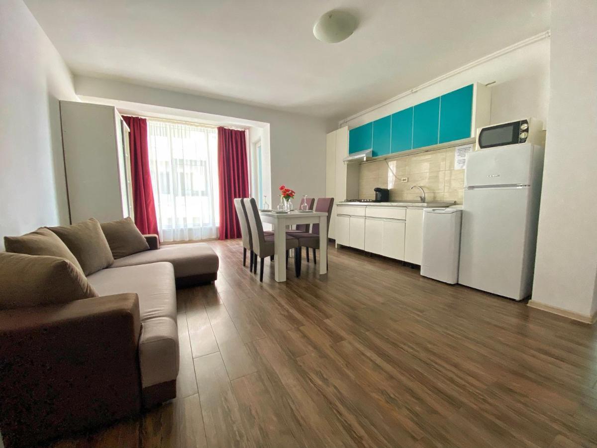 Venetis Sea View Apartment นาโวดาริ ภายนอก รูปภาพ